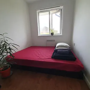 Luxurious And Modern - 2 Bedroom - London En3 6fg Apartment Enfield