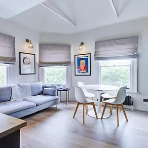 Cozy Battersea 1 Bedroom Flat In Bs156 *