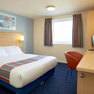 Travelodge Docklands 3*
