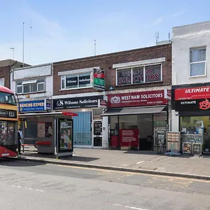 Apartment Fantastic 2bd Barking With Links To The City!