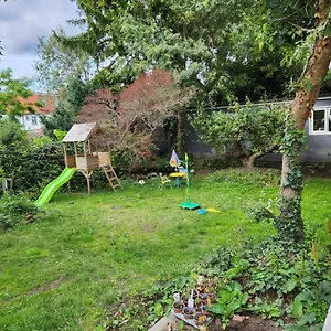 Spacious With Garden In Croydon London * South Norwood