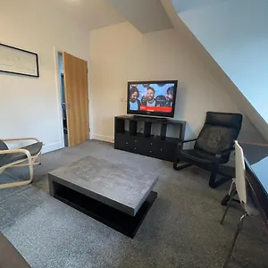 Apartment 2 Bedroom 2 Bathroom 8 Including Free Parking Bromley