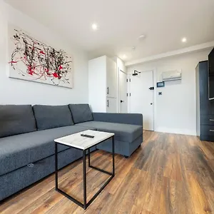 3 West Brand New Loft London