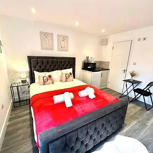 Guest house Finsbury Park Suites - Arsenal Stadium London