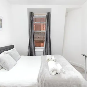 Apartment Trafalgar Square *