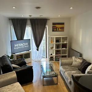 O2 Arena Riverside Apartment