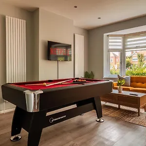 Luxury Affordable Business With Pool Table *