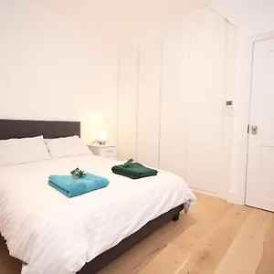 Lovely Flat In Baker Street Apartment London