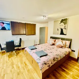 One Bed In Camden London