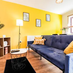 Spacious 1 Bed Flat-free Parking Apartment Hillingdon