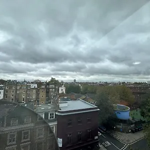 3 Bedroom Bayswater