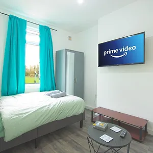 Cosy Family W/wi-fi, Parking, Self Check-in *