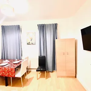 Apartment Lovely 3 Bedroom Property Next To Paddington Station Central *