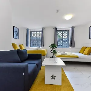 Apartment Deluxe Near Camden Town London
