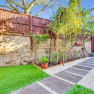 Apartment Stunning In Heart Of Ldn With Garden