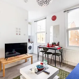 Apartment Parkside North - Victoria Line