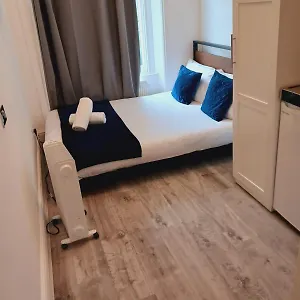Apartment Compact Studio For 2 Near Paddington-f13 London