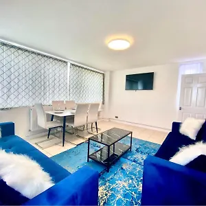 Apartment Comfy Two Bedroom Edgeware Road In