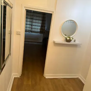 One Bedroom In Tower Bridge Road