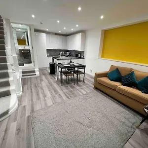Stunning 3br Maisonette In Brixton Apartment London