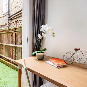 Apartment Beautiful Garden Flat Near Chelsea *