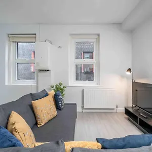 Large Brick Lane - 1st Floor Apartment *