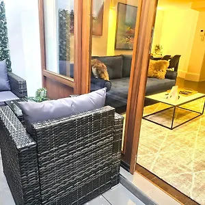 A2bstays Fitzrovia Apartment *