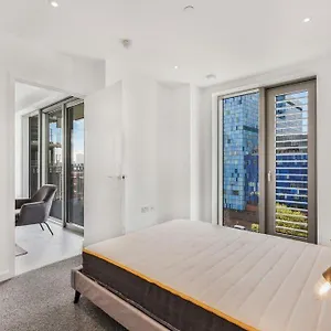 Apartment E1 Luxury London