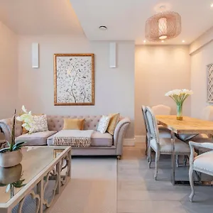 Hampstead Luxury Flat-hosted By Sweetstay *