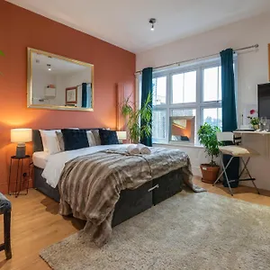 Amazing Finsbury Park London
