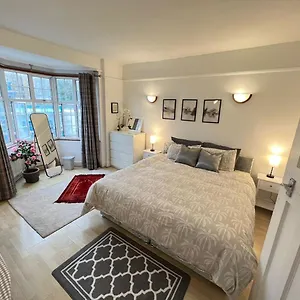 The Rumah At Hyde Park * London
