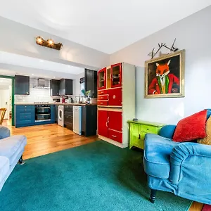 Apartment Garden With Parking London