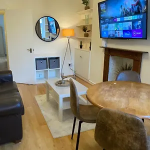 Apartment Baywater - *