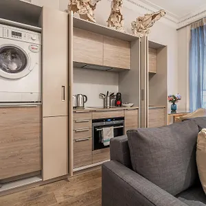 Apartment Trafalgar Square *