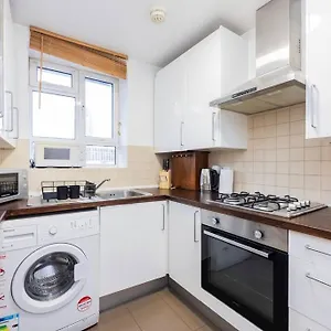 Comfortable 2 Bedroom In Marylebone Apartment London