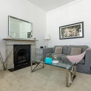 Brigth & Beautiful 1br Flat In Earls Court * London