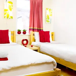Guest house London-big Bed