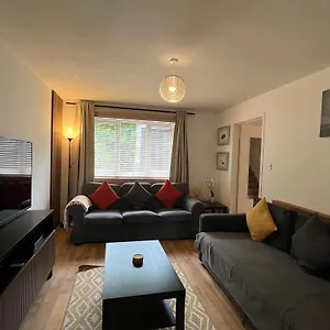 3 Bedroom Town House In Muswell Hill London