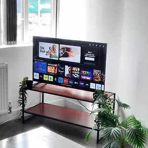 Acton Town Luxe - Spacious Modern Near Westfield & Nature, Pets Welcome! Apartment London