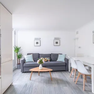 Apartment Beautiful & Serene Flat In The Heart Of *