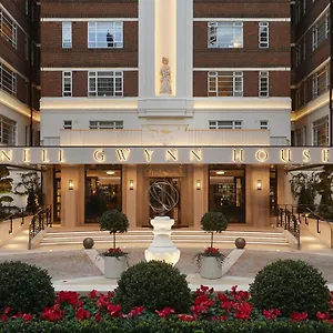 Chelsea Apartment *