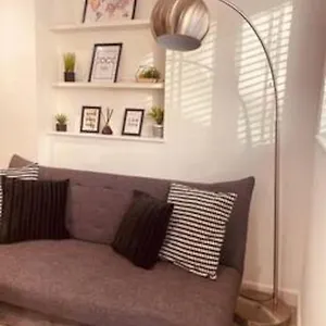 Apartment Modern 1 Bed Flat In Hackney With Parking