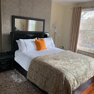 Superbly Furnished In * London