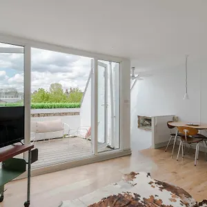 Apartment Light-filled Primrose Hill Rooftop Retreat