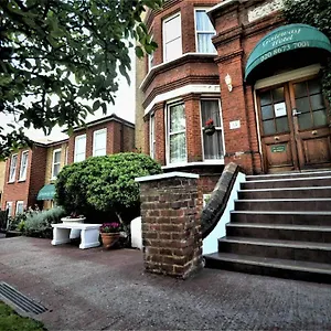 The Gateway Hotel 3*