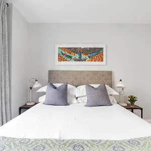 Munster Village In Fulham Apartment