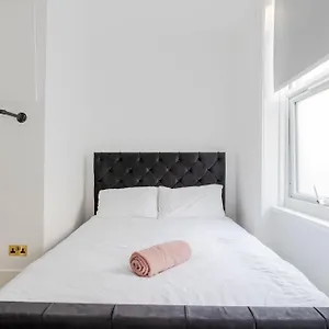 Tower Apartment's Apartment London