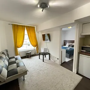Captivating 1-bed In Apartment London