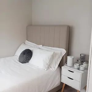 Hayesandheathrow Apartment