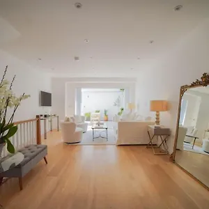 Apartment The Prestigious With Modern Elegance